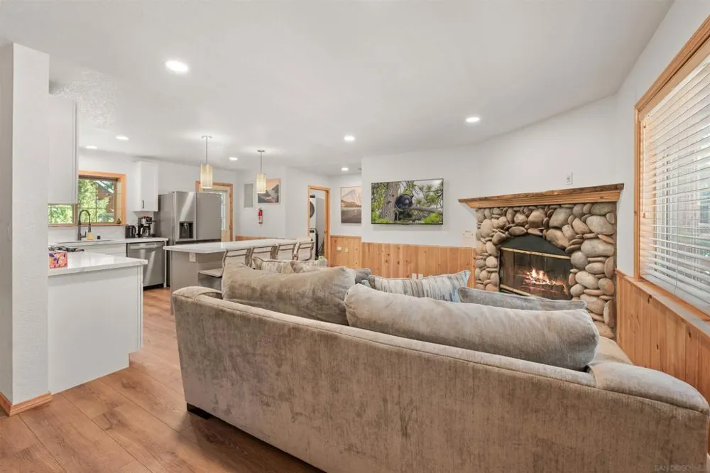 651 Cienega Big Bear, CA 92315