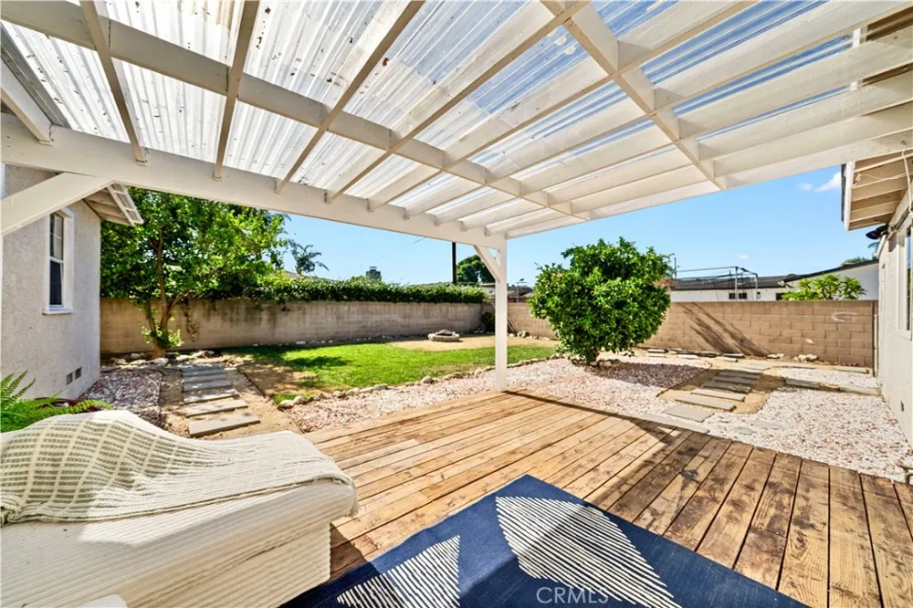 925 E Florence West Covina, CA 91790