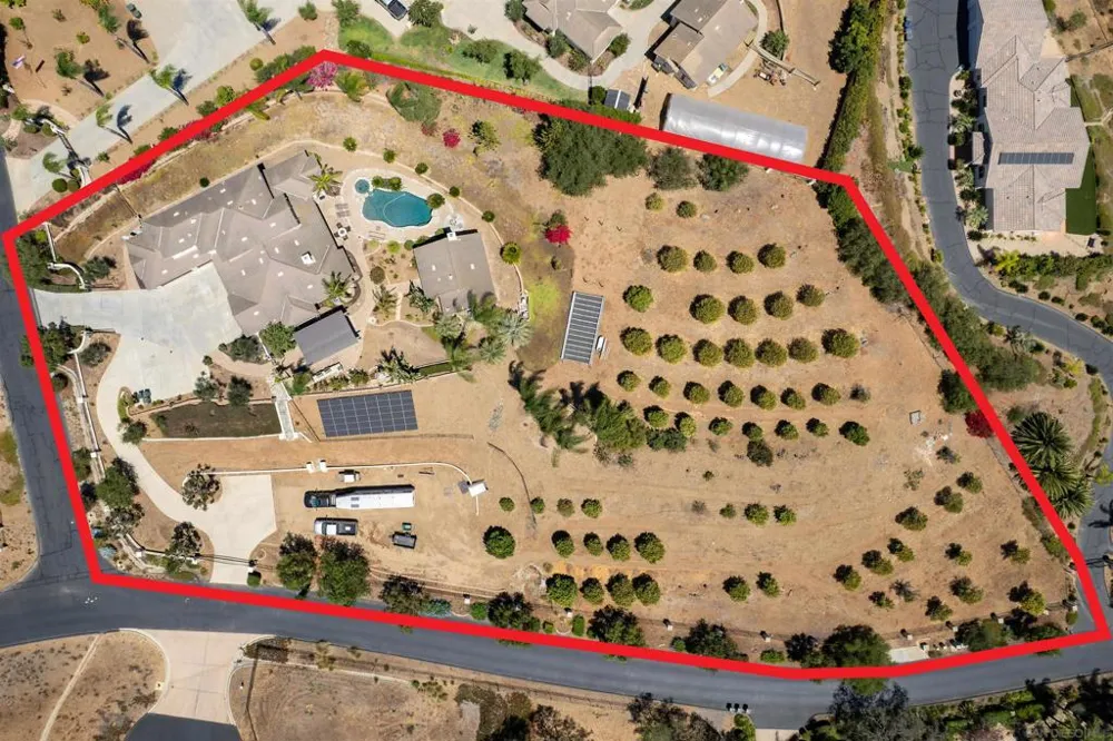5148 Minneola Drive Fallbrook, CA 92028