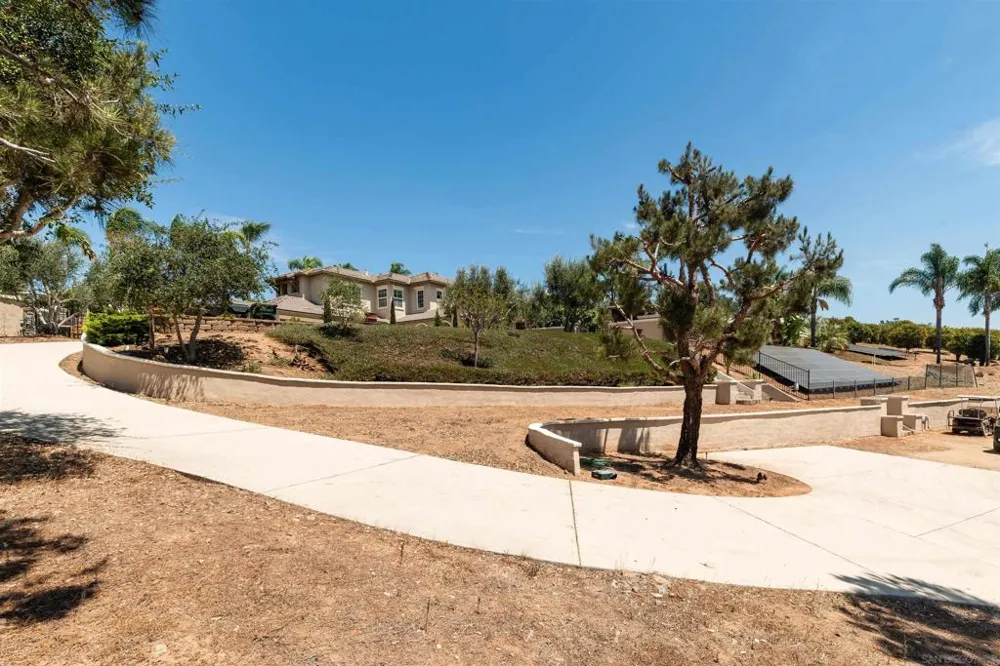 5148 Minneola Drive Fallbrook, CA 92028