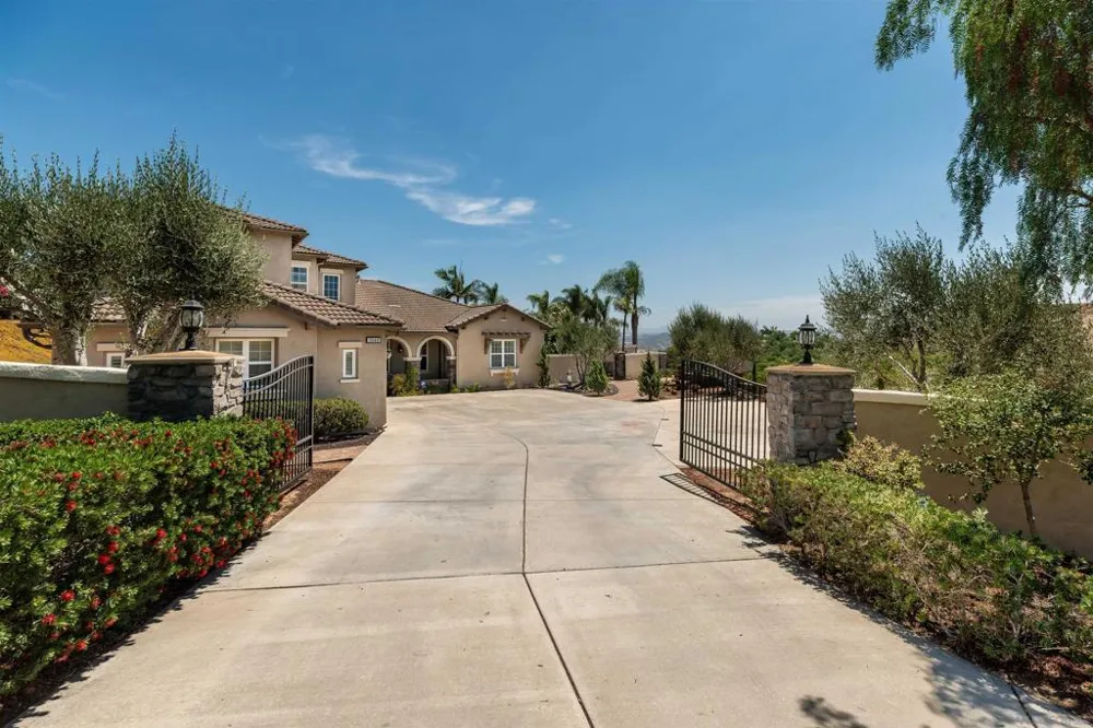 5148 Minneola Drive Fallbrook, CA 92028
