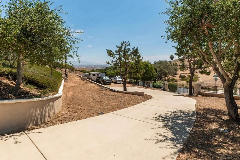 5148 Minneola Drive Fallbrook, CA 92028