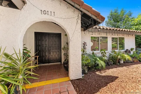 10111 Cliffwood Dr