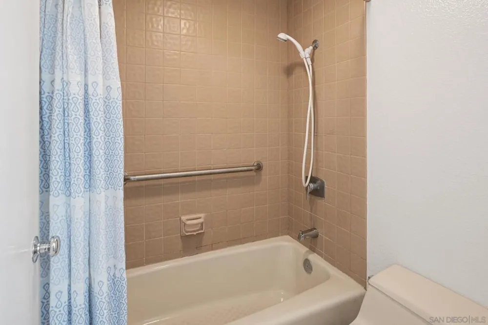 3570 1st Ave #19 San Diego, CA 92103