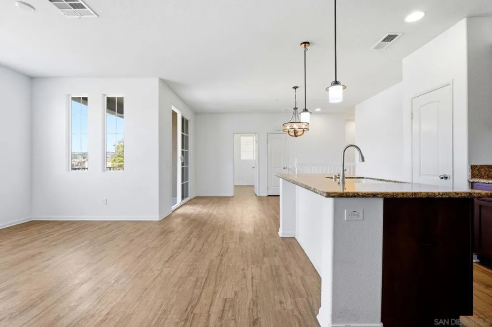 1541 El Prado St. #1 Chula Vista, CA 91913
