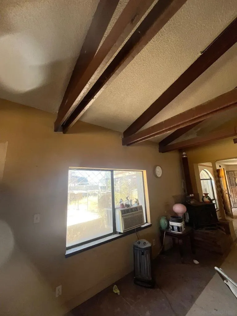 1055 Calle De Amistad El Mirage, CA 92301