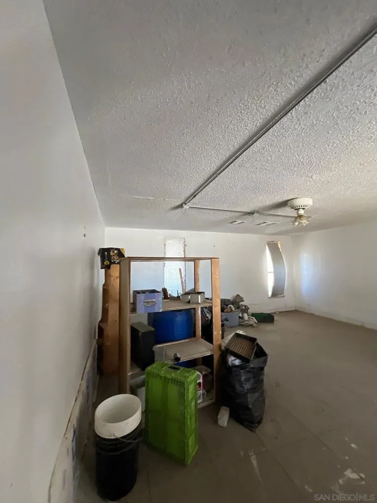 1055 Calle De Amistad El Mirage, CA 92301
