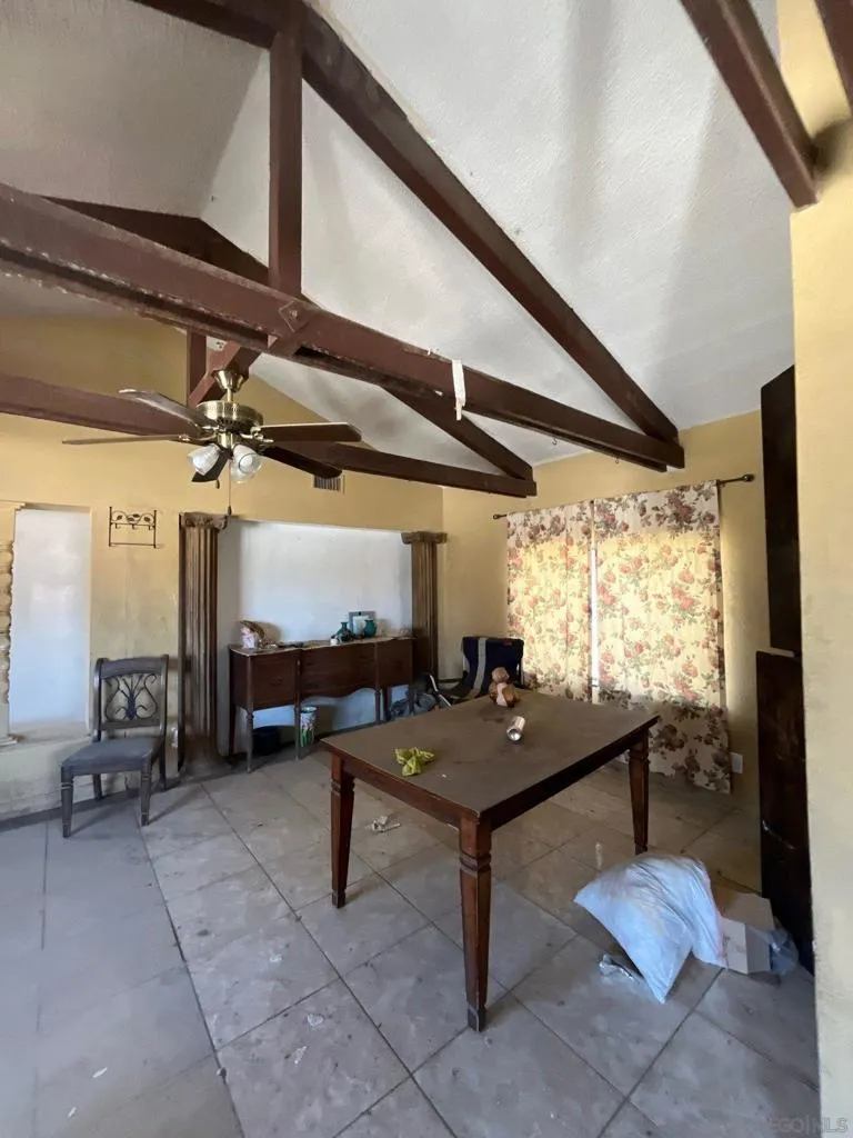 1055 Calle De Amistad El Mirage, CA 92301