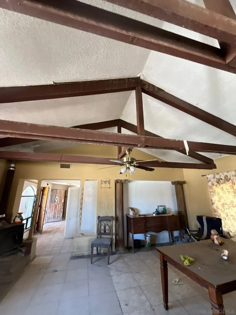 1055 Calle De Amistad El Mirage, CA 92301