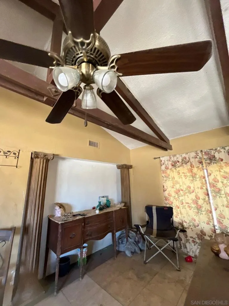 1055 Calle De Amistad El Mirage, CA 92301