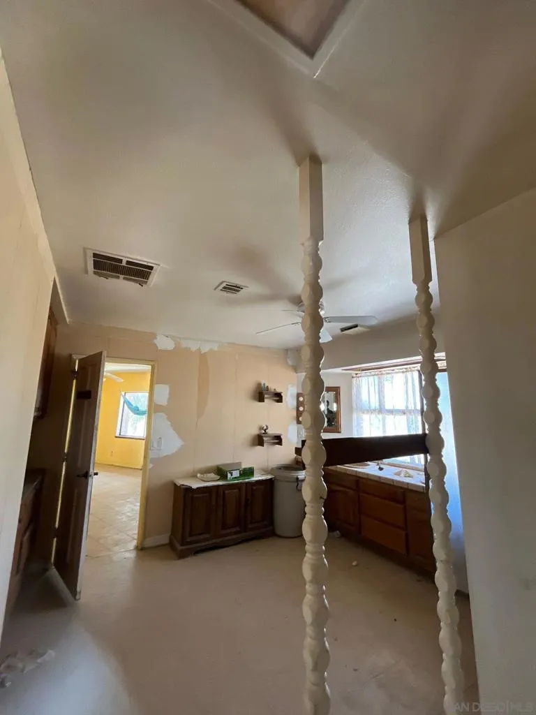 1055 Calle De Amistad El Mirage, CA 92301