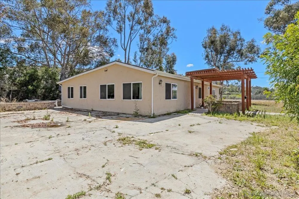 5461 Rainbow Creek Fallbrook, CA 92028