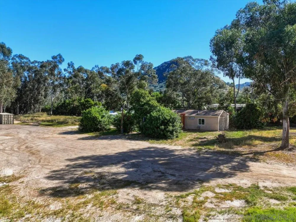 5461 Rainbow Creek Fallbrook, CA 92028