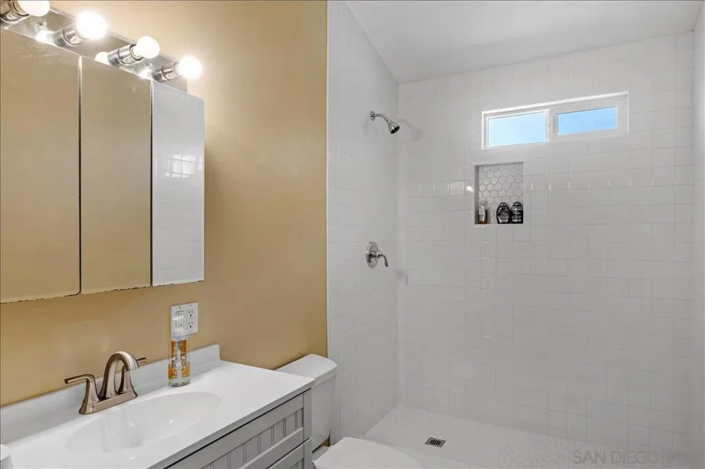 5461 Rainbow Creek Fallbrook, CA 92028