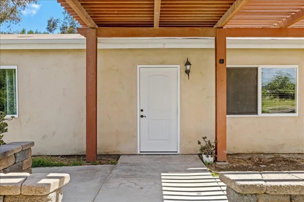 5461 Rainbow Creek Fallbrook, CA 92028