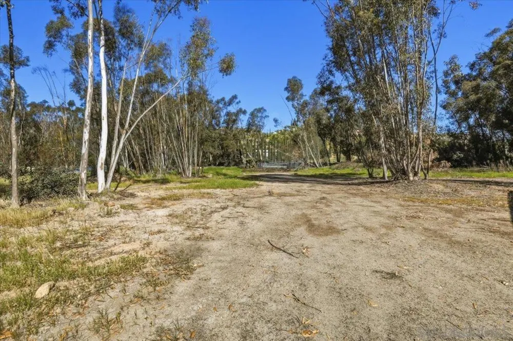 5461 Rainbow Creek Fallbrook, CA 92028