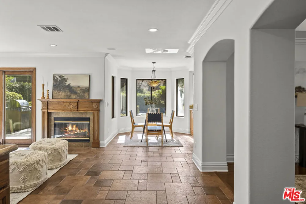25345 Irving Lane Stevenson Ranch, CA 91381