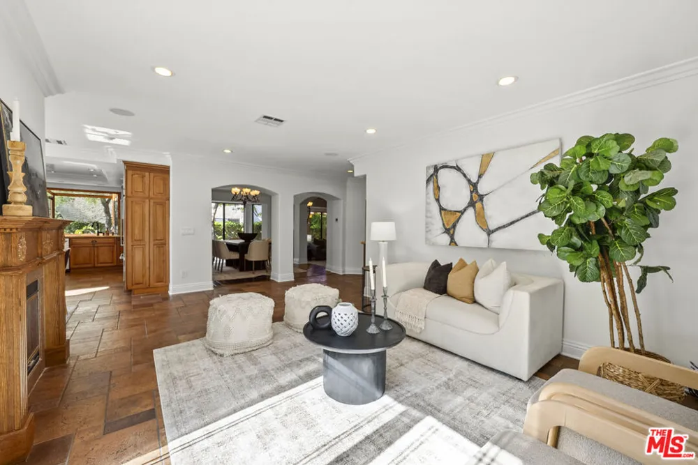 25345 Irving Lane Stevenson Ranch, CA 91381