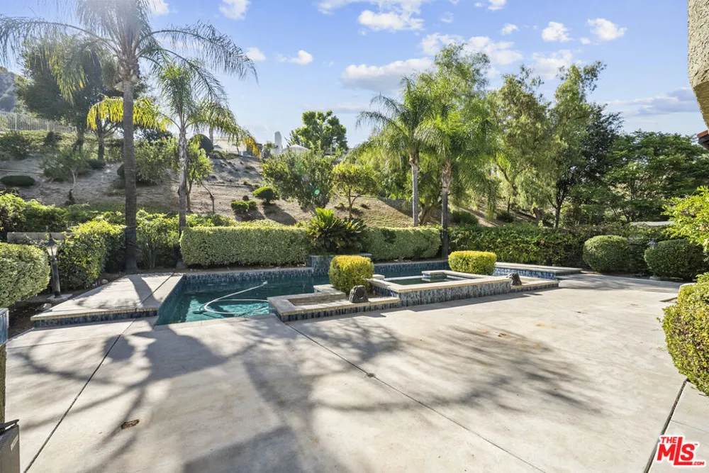 25345 Irving Lane Stevenson Ranch, CA 91381