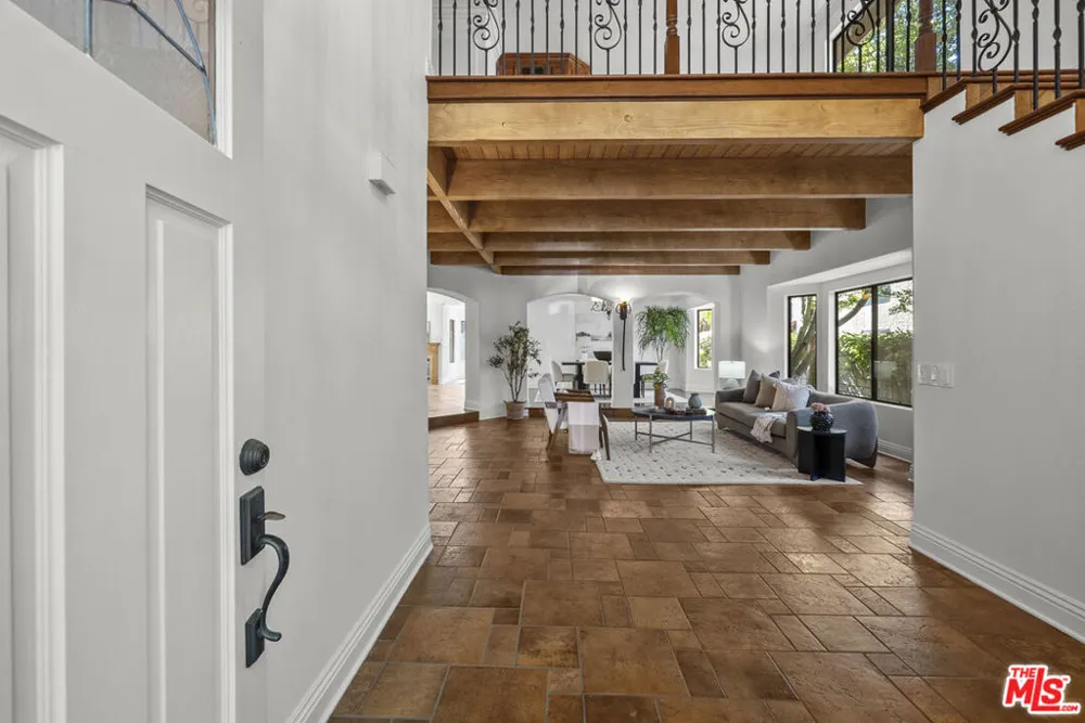 25345 Irving Lane Stevenson Ranch, CA 91381