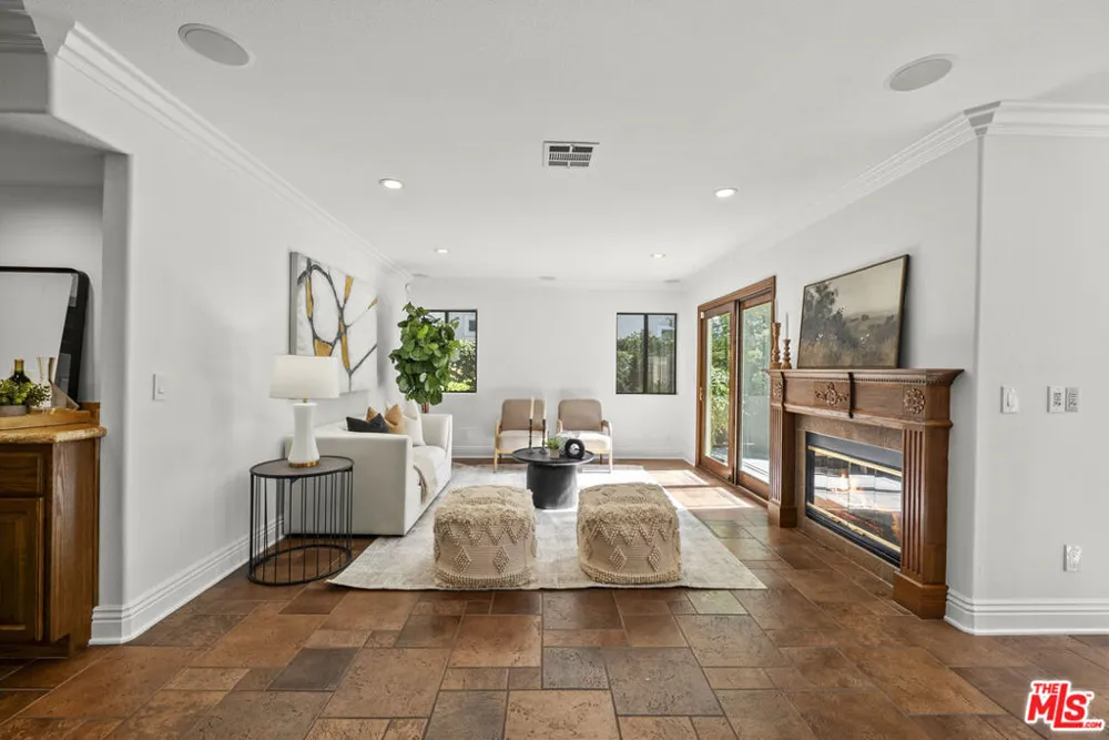 25345 Irving Lane Stevenson Ranch, CA 91381