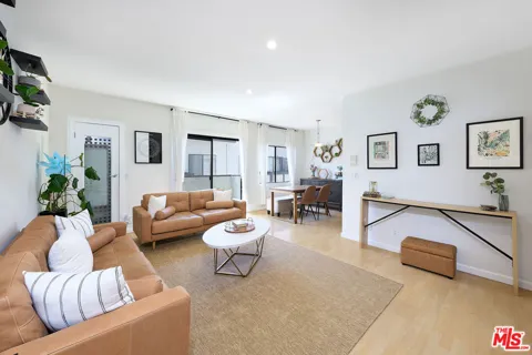 6250 Fulton Avenue #205