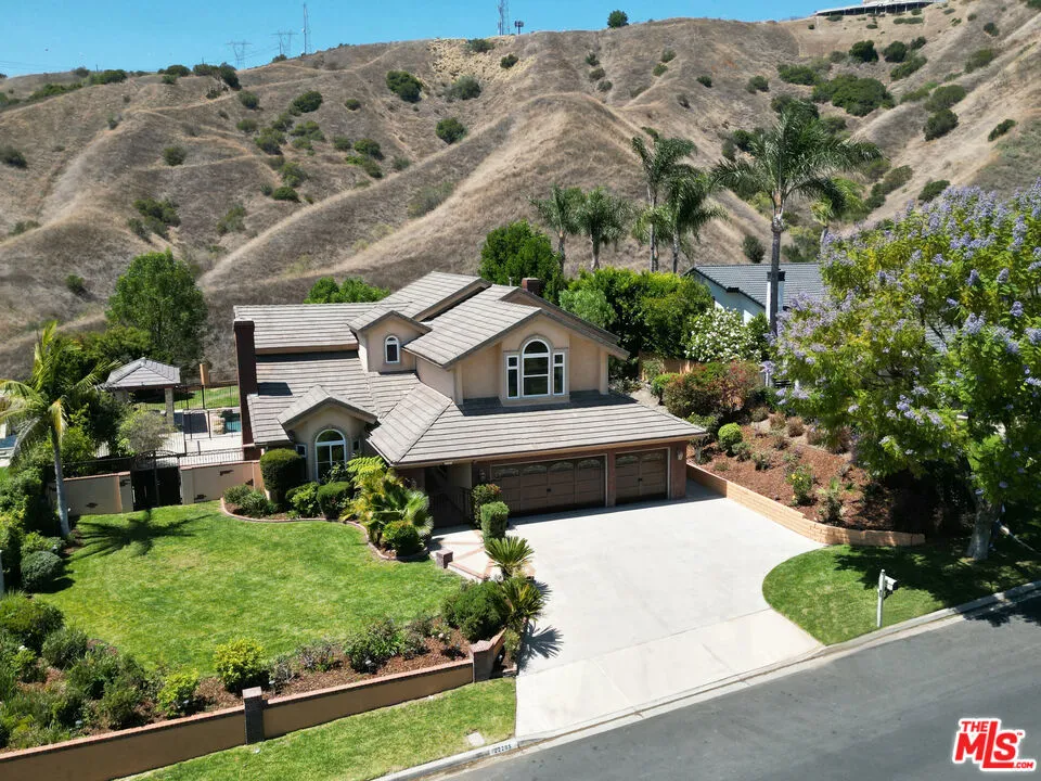 22285 Rolling Hills Lane Yorba Linda, CA 92887
