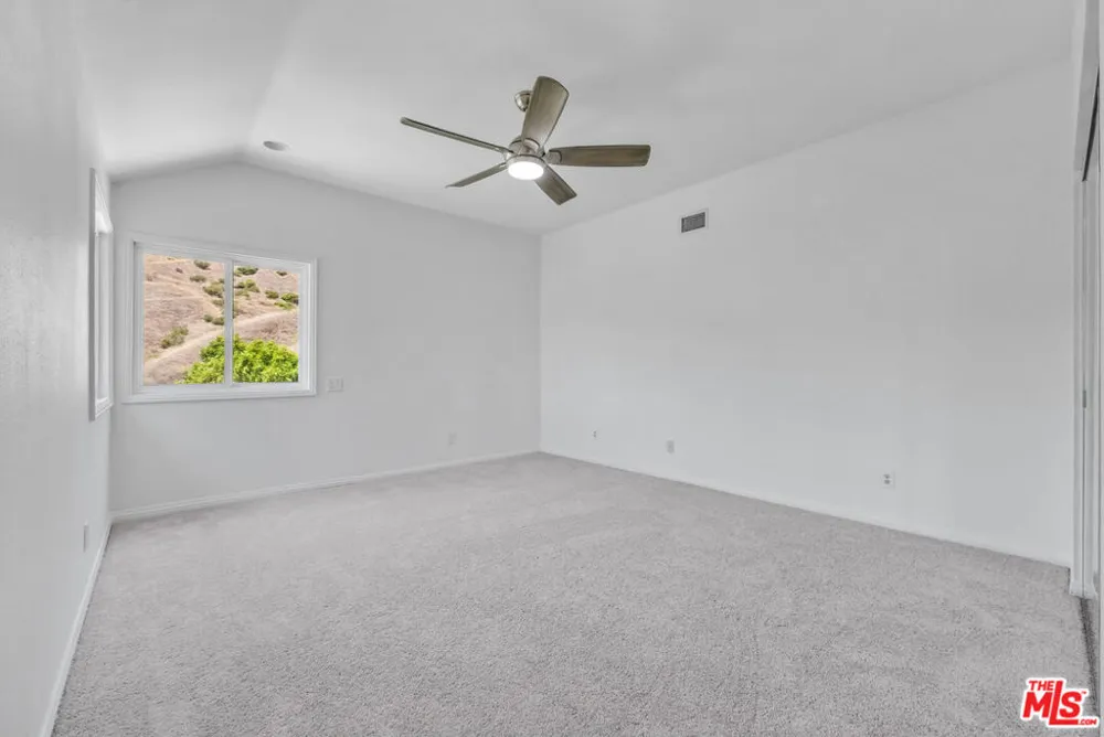 22285 Rolling Hills Lane Yorba Linda, CA 92887