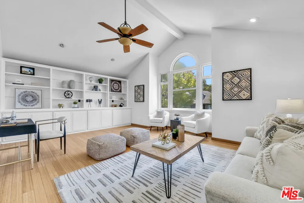 22285 Rolling Hills Lane Yorba Linda, CA 92887