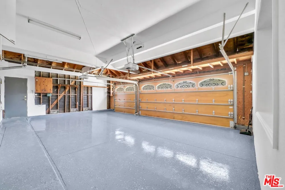 22285 Rolling Hills Lane Yorba Linda, CA 92887