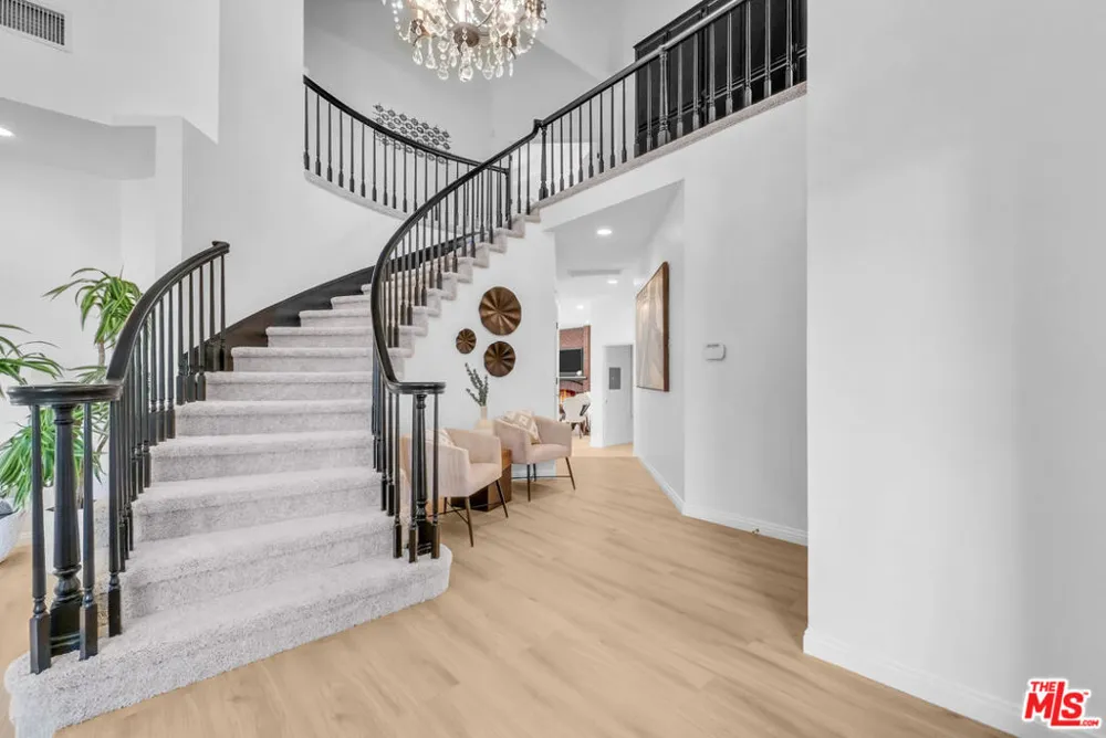 22285 Rolling Hills Lane Yorba Linda, CA 92887