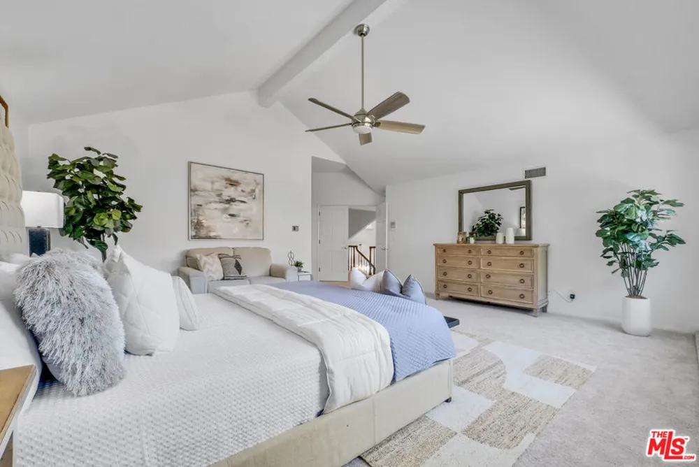22285 Rolling Hills Lane Yorba Linda, CA 92887