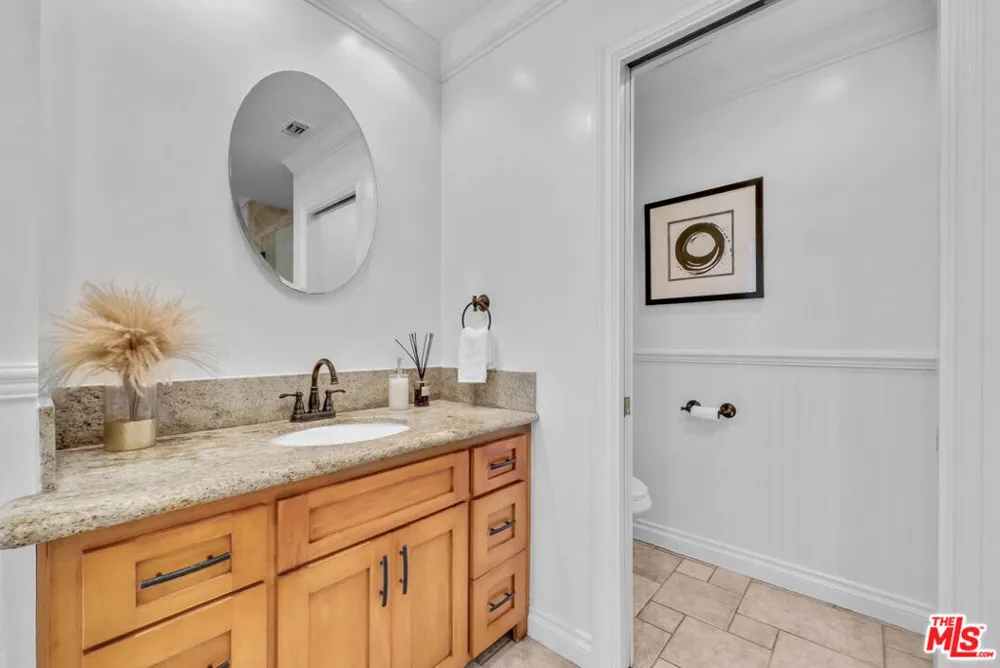 22285 Rolling Hills Lane Yorba Linda, CA 92887