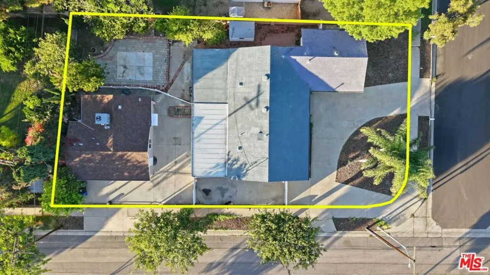 10401 Amigo Avenue Porter Ranch, CA 91326