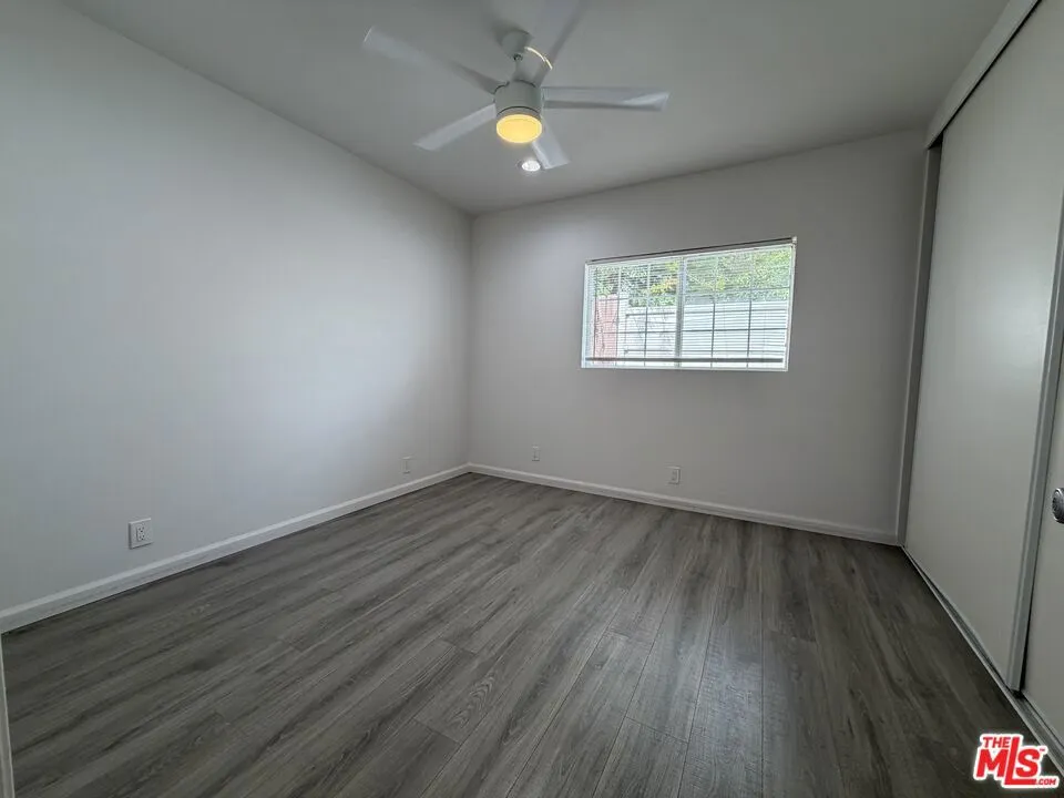 10401 Amigo Avenue Porter Ranch, CA 91326
