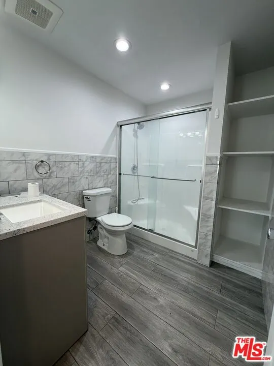 10401 Amigo Avenue Porter Ranch, CA 91326