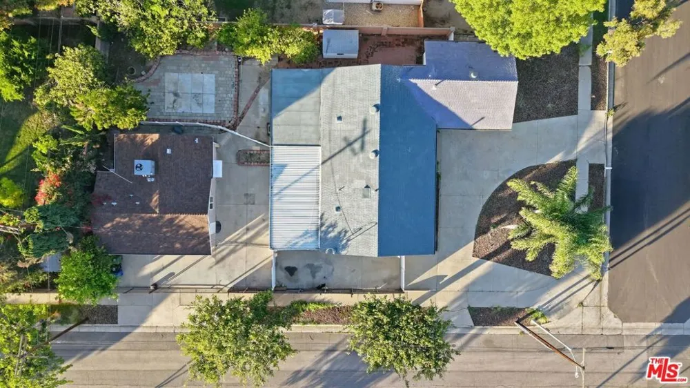 10401 Amigo Avenue Porter Ranch, CA 91326