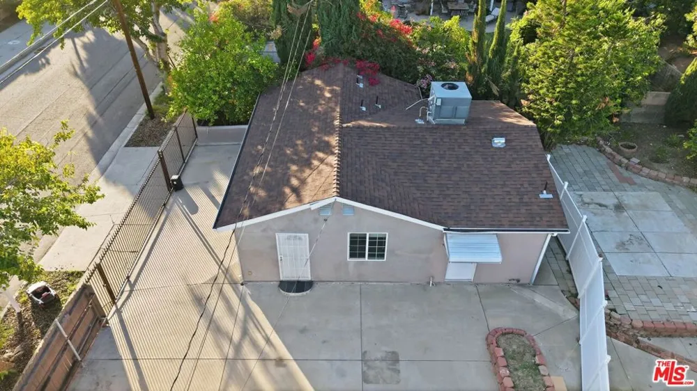 10401 Amigo Avenue Porter Ranch, CA 91326