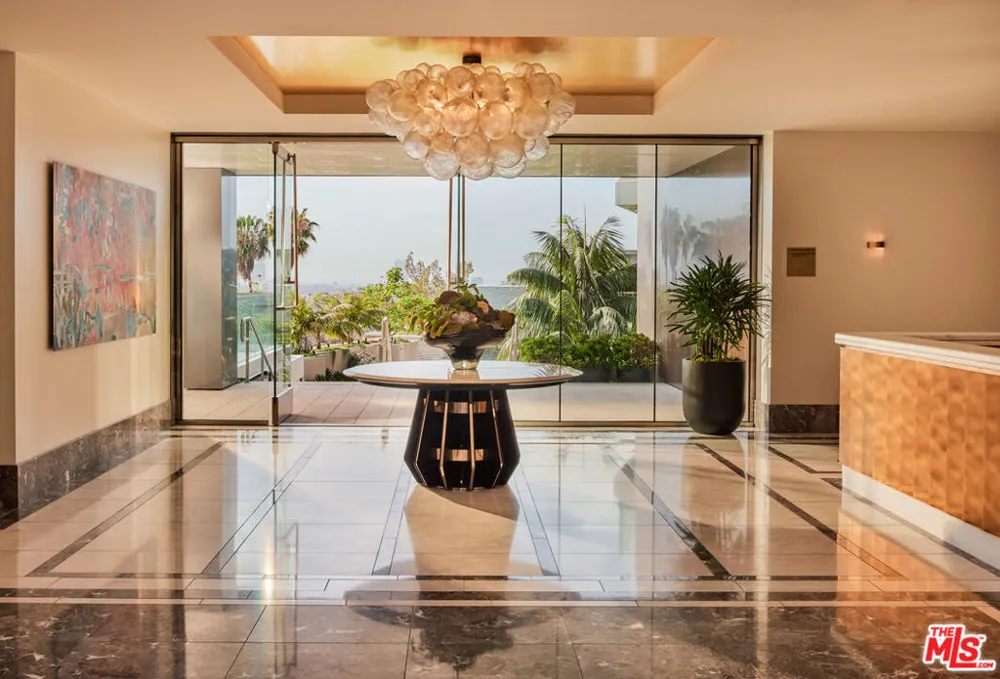 8420 W Sunset Boulevard #607 West Hollywood, CA 90069