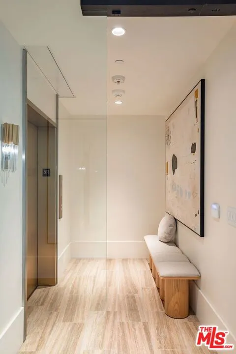 8420 W Sunset Boulevard #607 West Hollywood, CA 90069