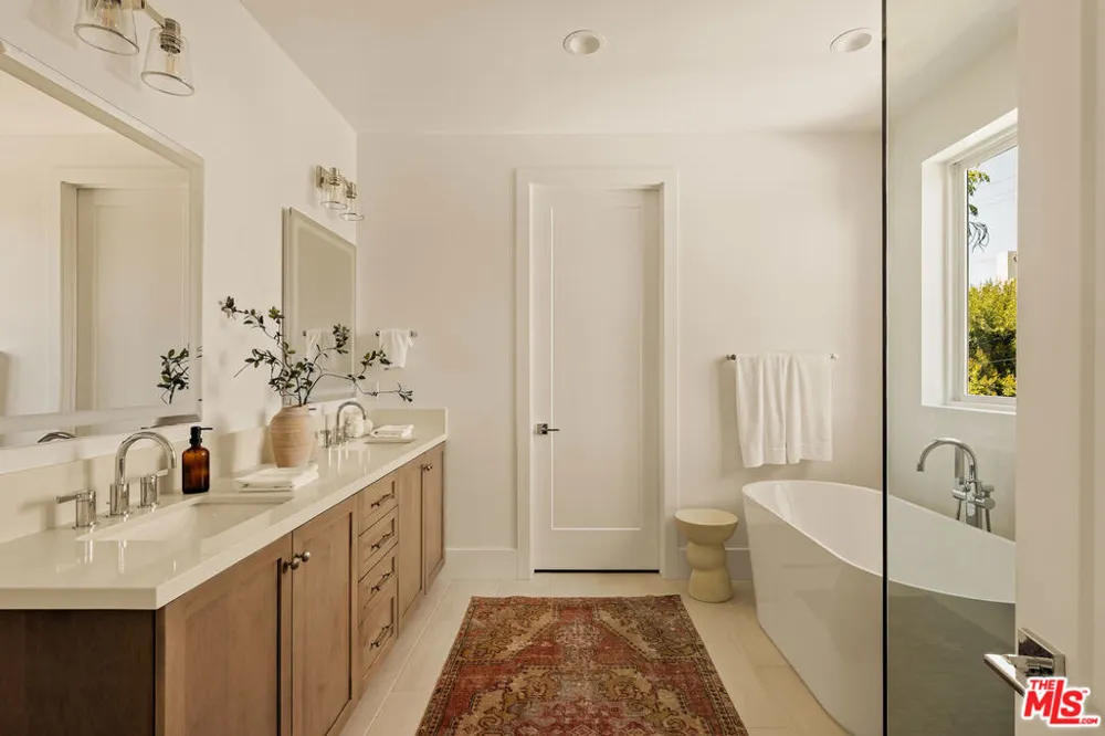 2234 Midvale Avenue Los Angeles, CA 90064