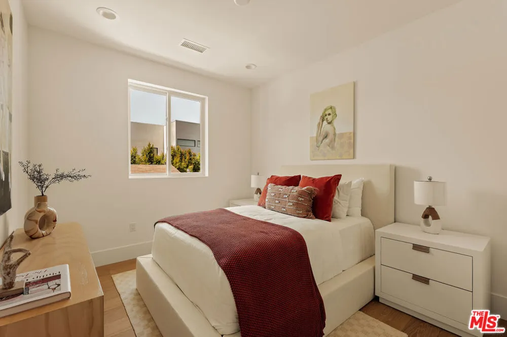 2234 Midvale Avenue Los Angeles, CA 90064