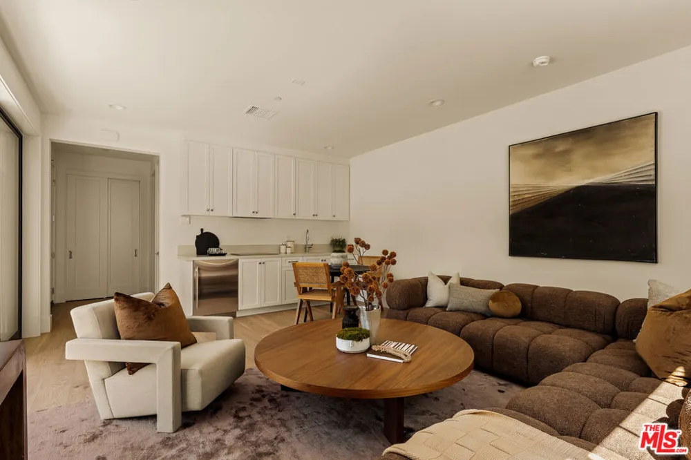 2234 Midvale Avenue Los Angeles, CA 90064