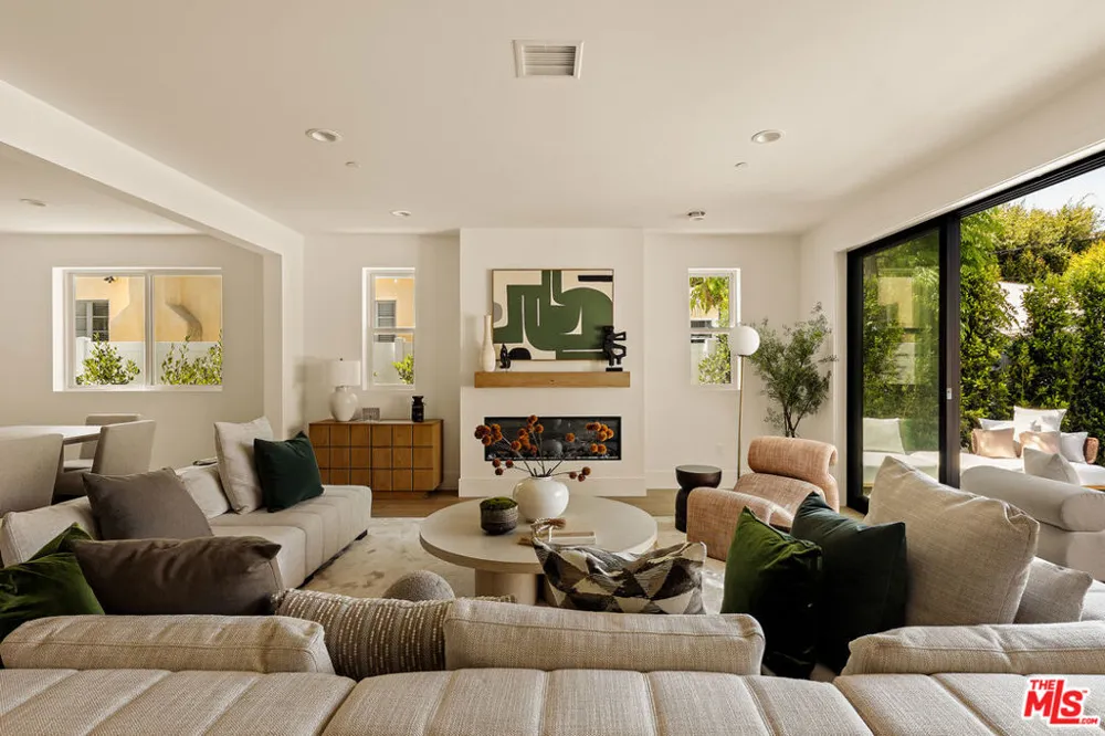 2234 Midvale Avenue Los Angeles, CA 90064