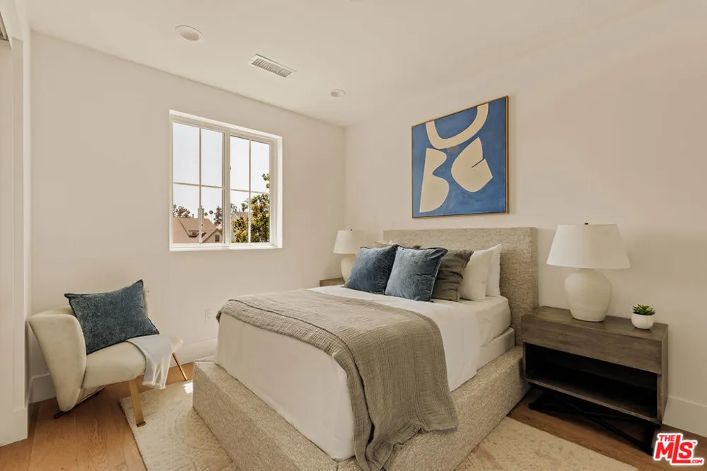 2234 Midvale Avenue Los Angeles, CA 90064