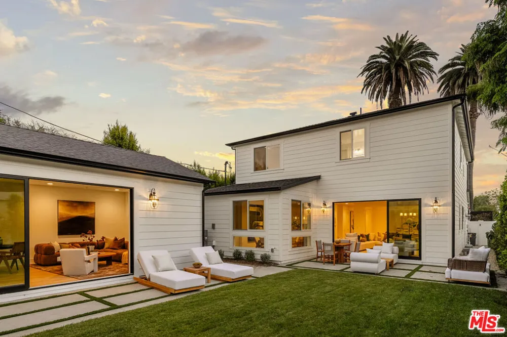 2234 Midvale Avenue Los Angeles, CA 90064