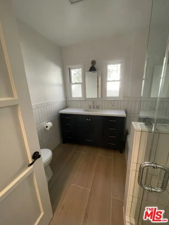 4838 Cartwright Avenue Toluca Lake, CA 91601