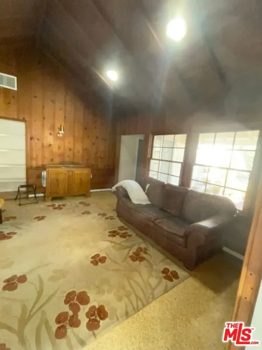 4838 Cartwright Avenue Toluca Lake, CA 91601