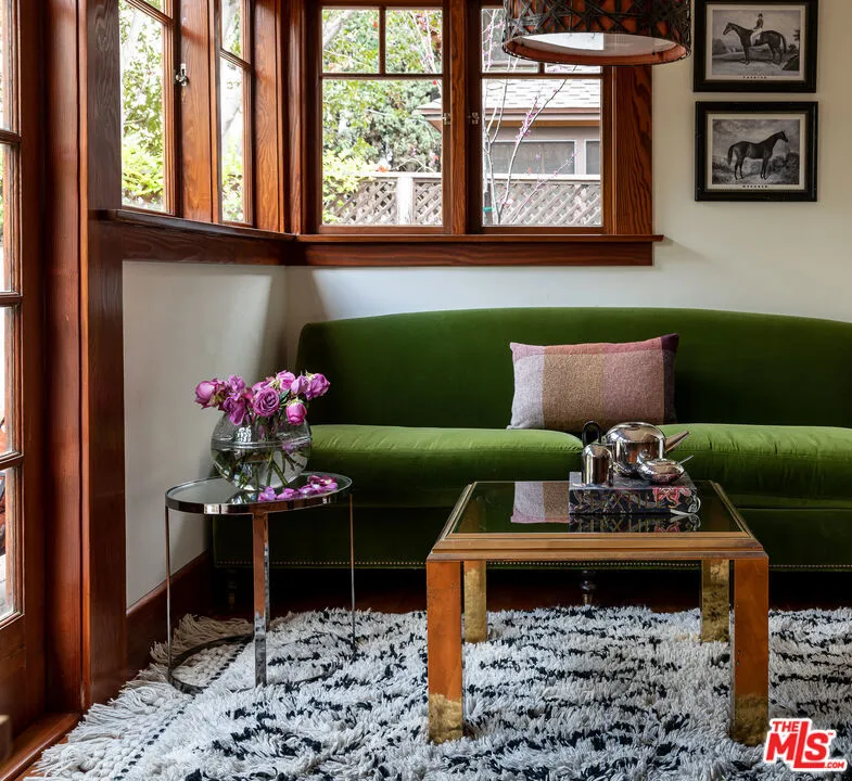 1716 S Hobart Boulevard Los Angeles, CA 90006