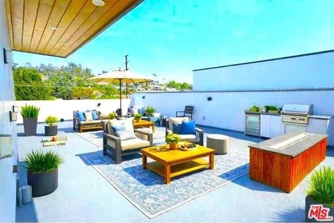 6847 Figueroa Street